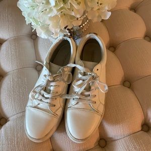 American Eagle Outfitters Sneakers